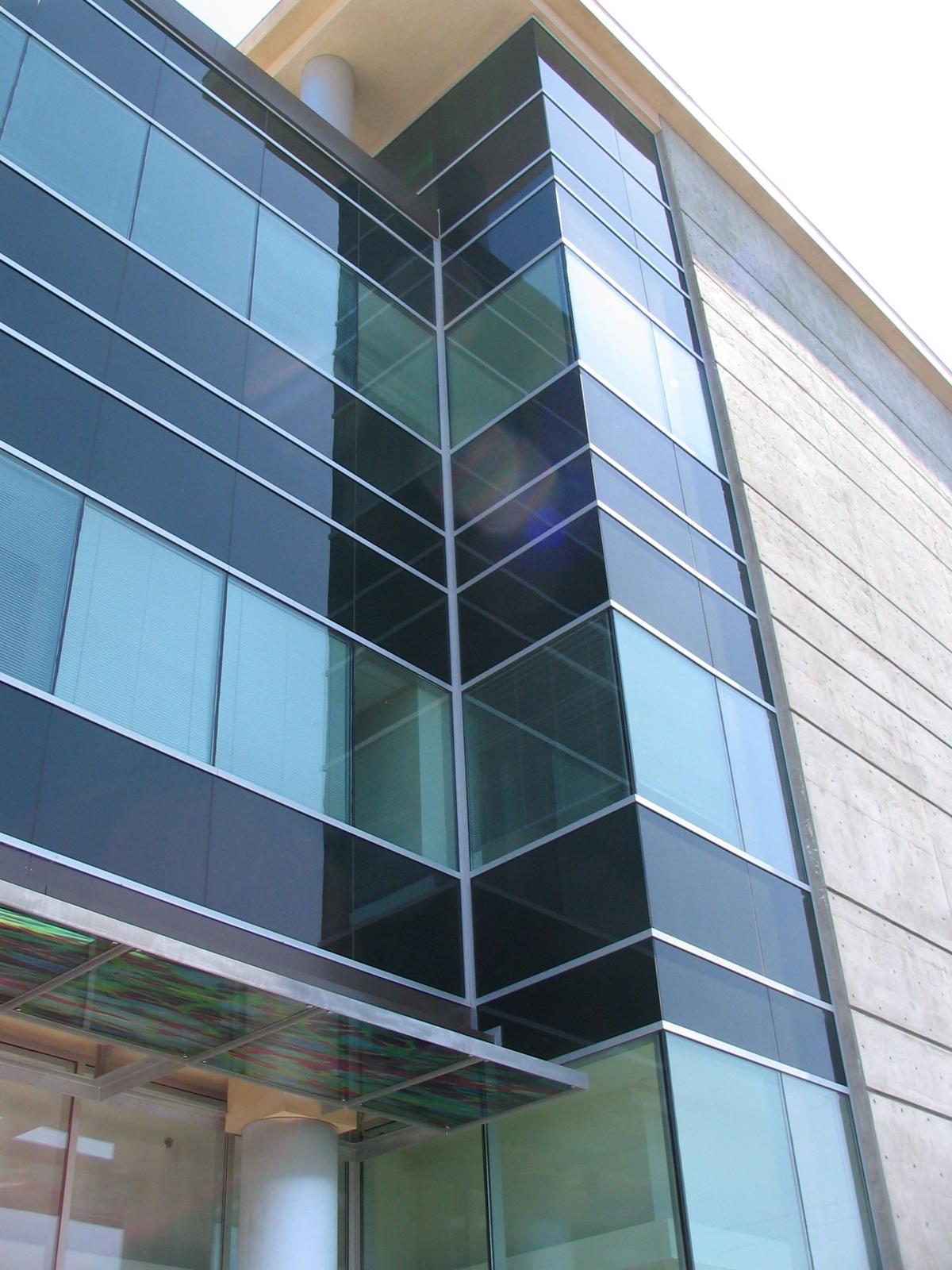 Pasadena Medical Office, Pasadena, California, photograph 1 of 5
