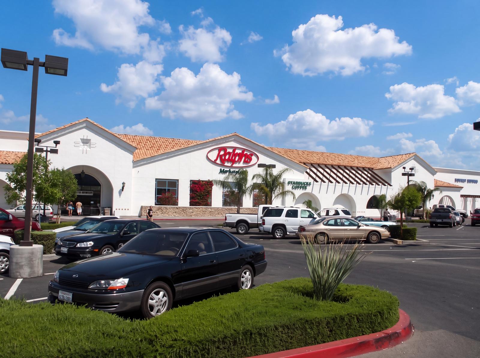 Ralphs Indio, Jefferson Street, Indio, California, photograph 1 of 4