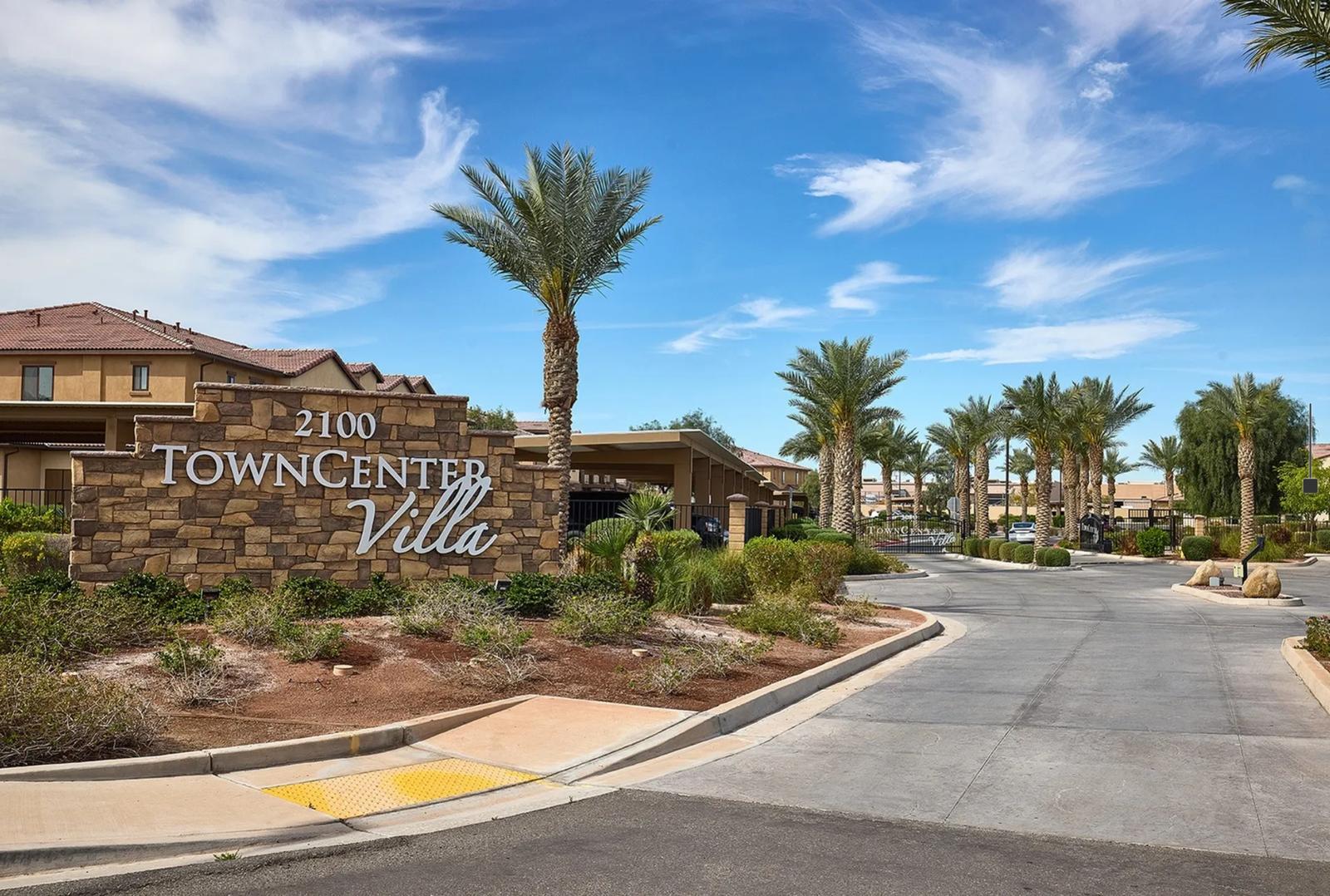 Town Center Villa, El Centro, California, photograph 1 of 7